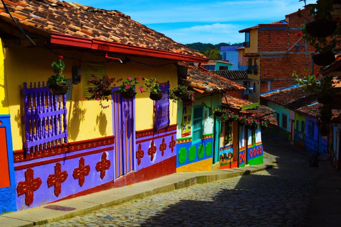 Hotel El Paisaje Guatapé Exterior foto